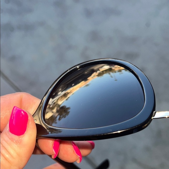 Stella McCartney Black Cat-Eye Sunglasses stylish flair display picture 1